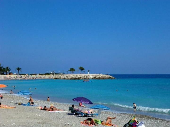 Residence Le Mediterranee マントン エクステリア 写真